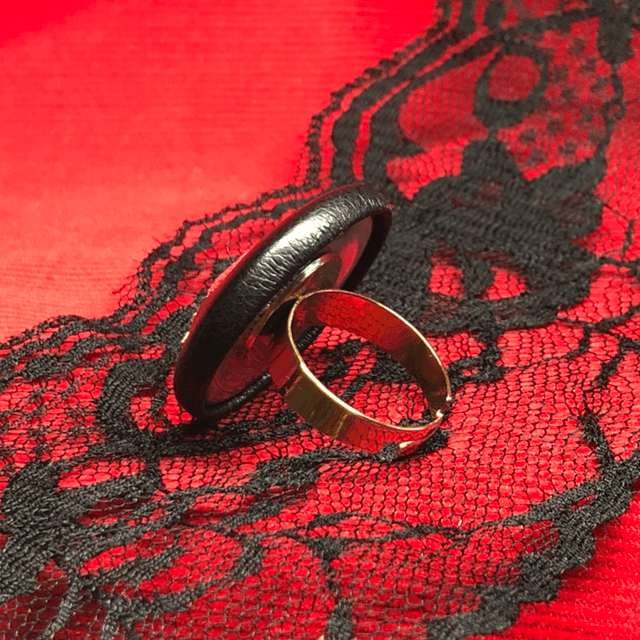 Bague Sidonie cuir brodée